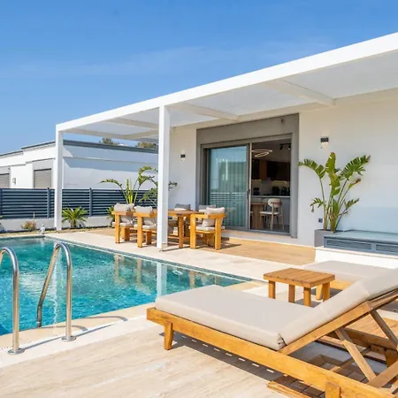 Maviie Mit Pool & Meerblick In Yalikavak Geris Villa Bodrum